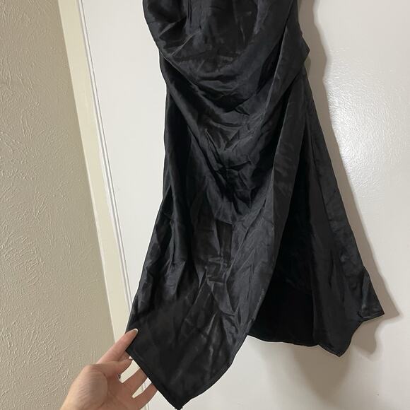 NEW! Selfie Leslie Sonoma Halterneck Faux Wrap Twist Back Mini Dress Black Small - Picture 4 of 8